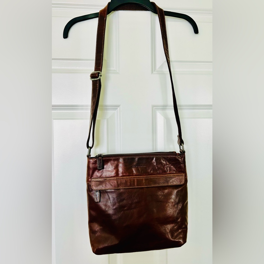 Jack Georges Voyager Zip Top Brown Leather Crossbody Bag